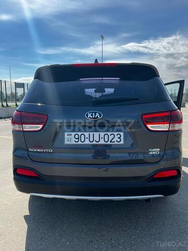 Kia Sorento-14