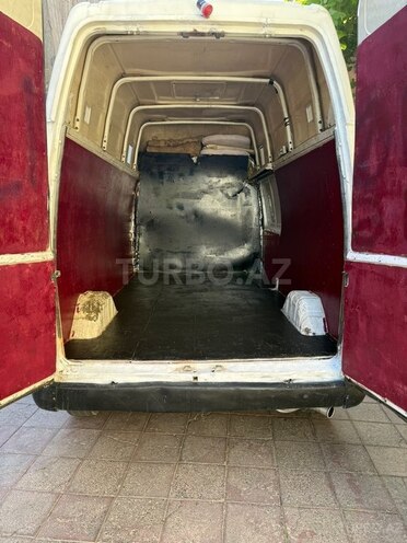 Ford Transit-12