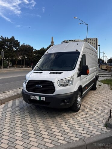 Ford Transit-1