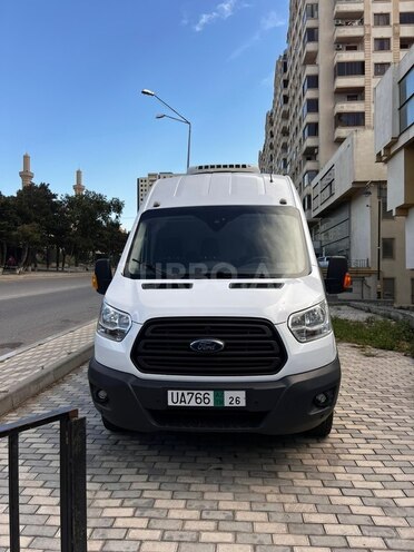 Ford Transit-4