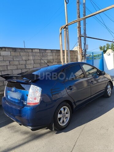 Toyota Prius-8