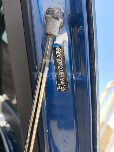 Toyota Prius-16