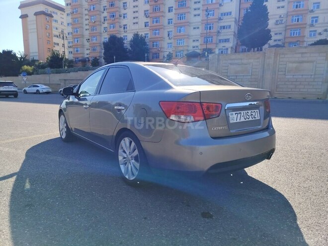 Kia Cerato-7