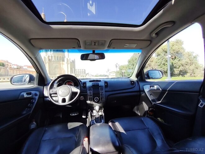 Kia Cerato-11