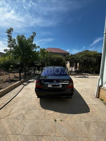 Mercedes E 200-2