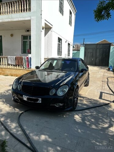 Mercedes E 200-3