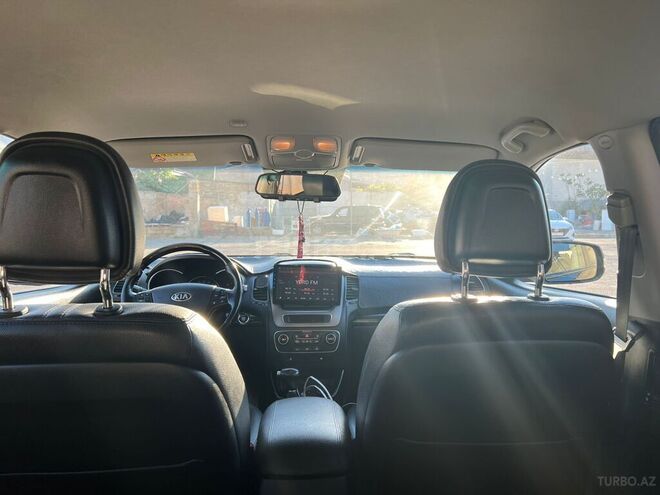 Kia Sorento-3