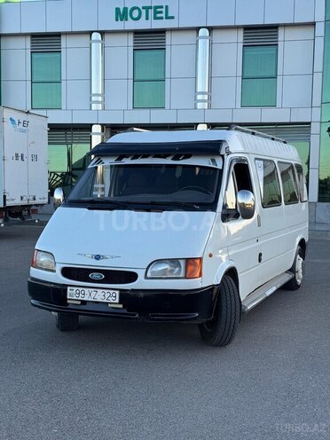 Ford Transit-1