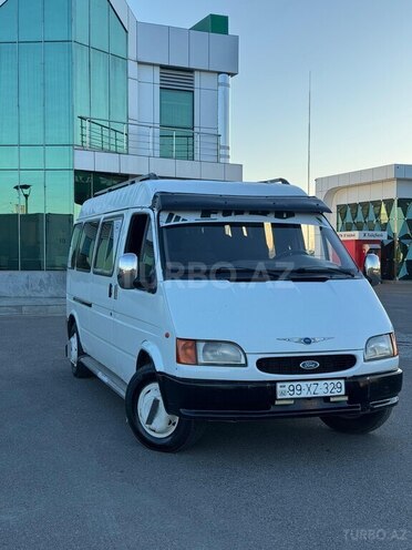 Ford Transit-2