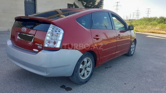 Toyota Prius-4
