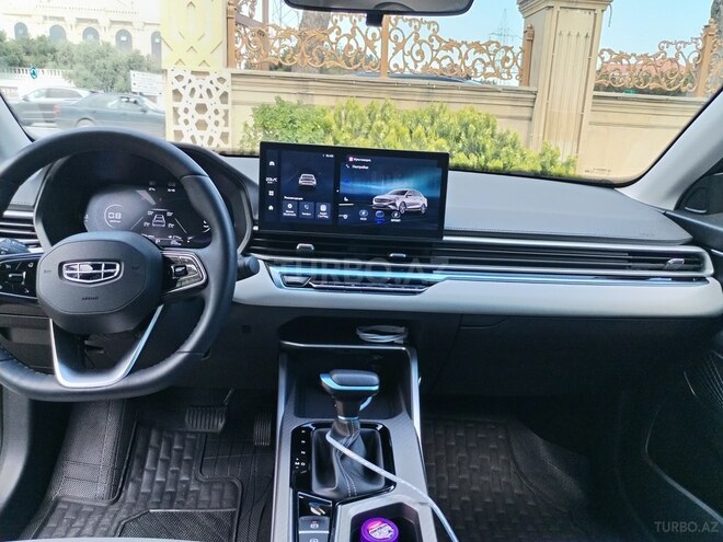 Geely Emgrand-8