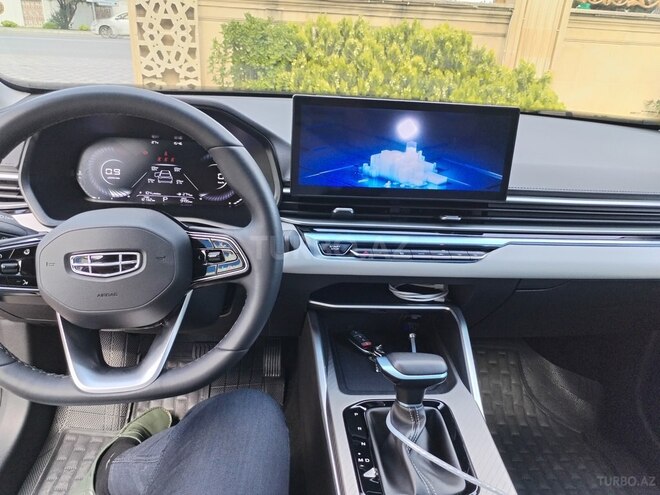 Geely Emgrand-10