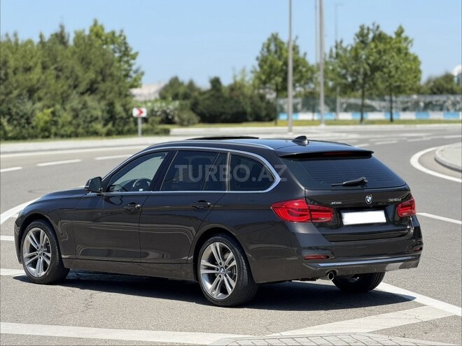 BMW 320d-8