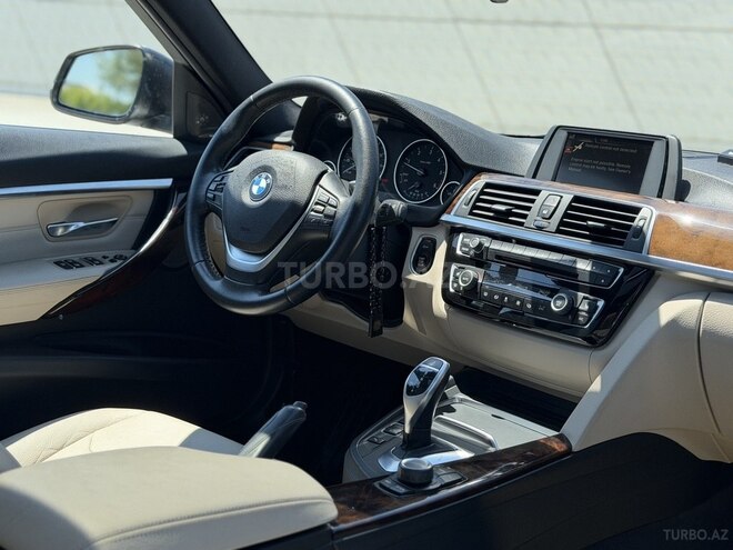 BMW 320d-12