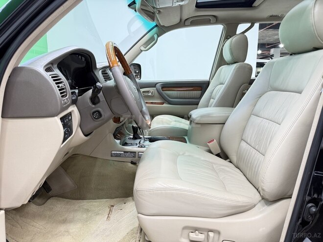 Lexus LX 470-7