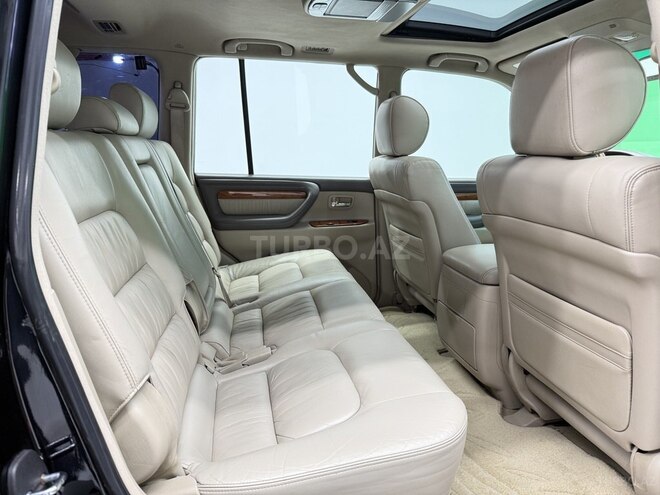 Lexus LX 470-12