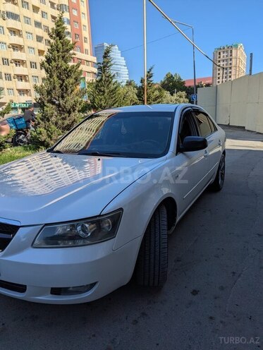 Hyundai Sonata-6