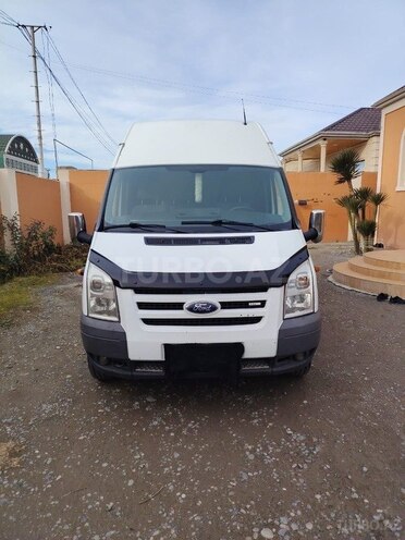 Ford Transit-1