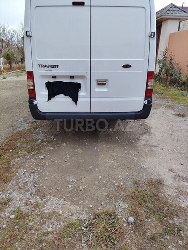 Ford Transit-2