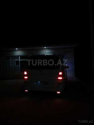 Mercedes Vito 110 D -11