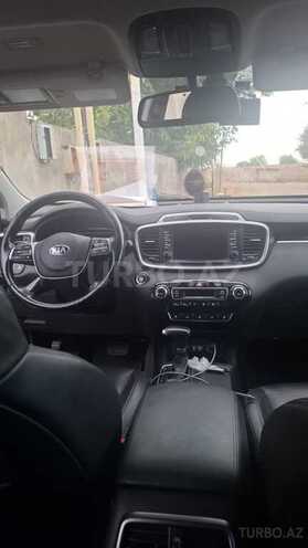 Kia Sorento-2