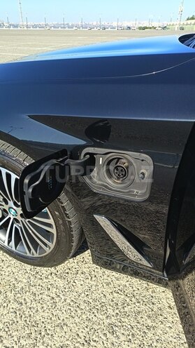 BMW 530e-17