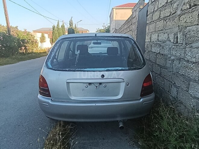 Toyota Starlet-3