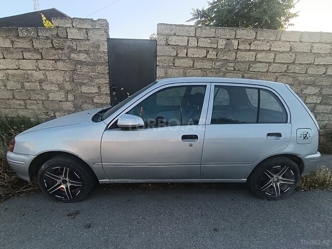Toyota Starlet-5