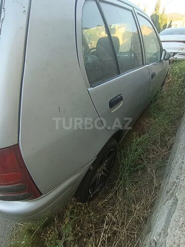 Toyota Starlet-4