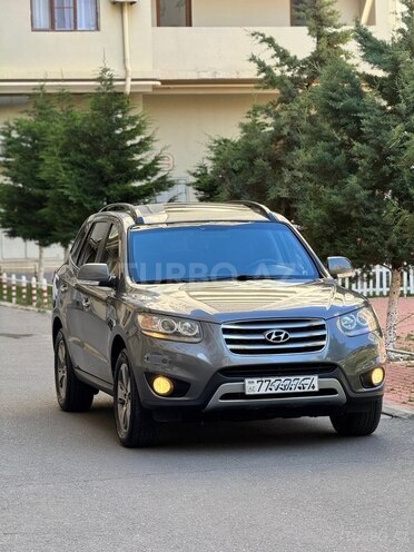 Hyundai Santa Fe-11
