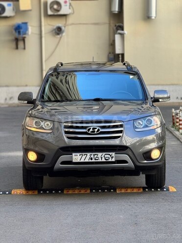 Hyundai Santa Fe-1
