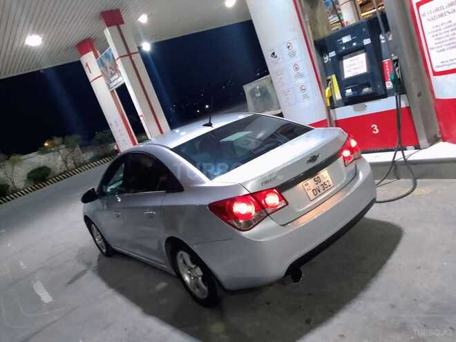 Chevrolet Cruze-4