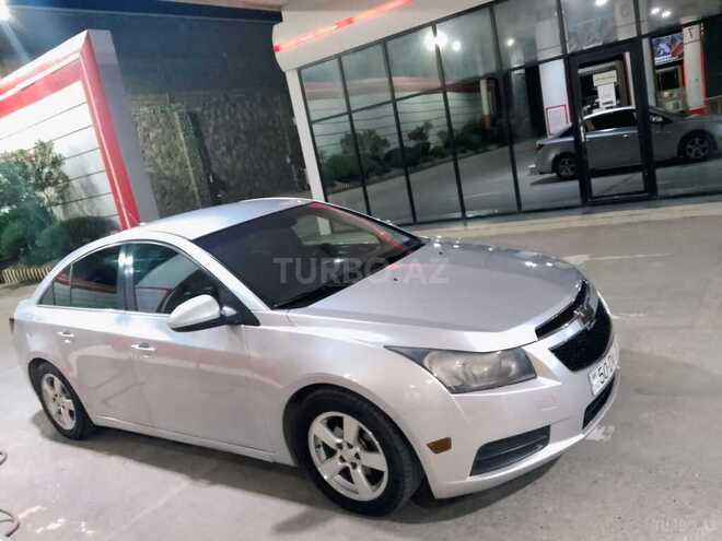 Chevrolet Cruze-1