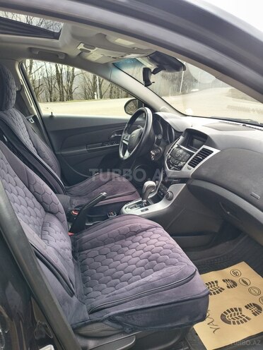 Chevrolet Cruze-4