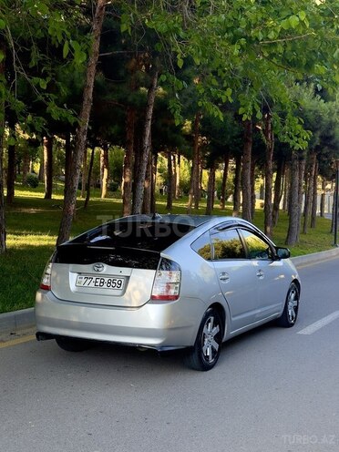 Toyota Prius-6