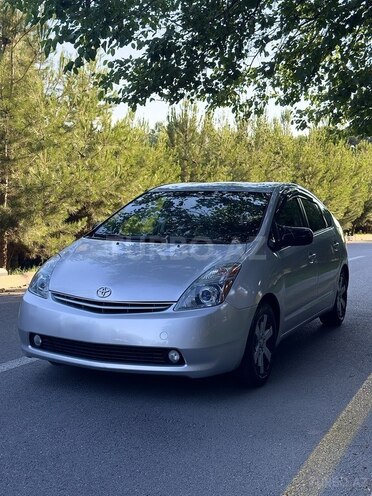 Toyota Prius-3