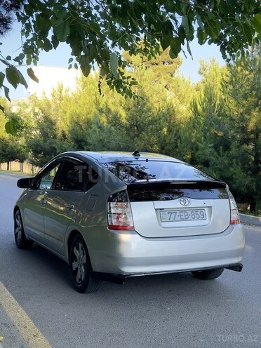 Toyota Prius-7