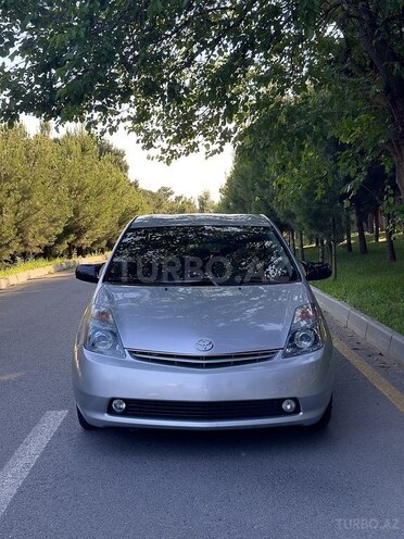 Toyota Prius-2