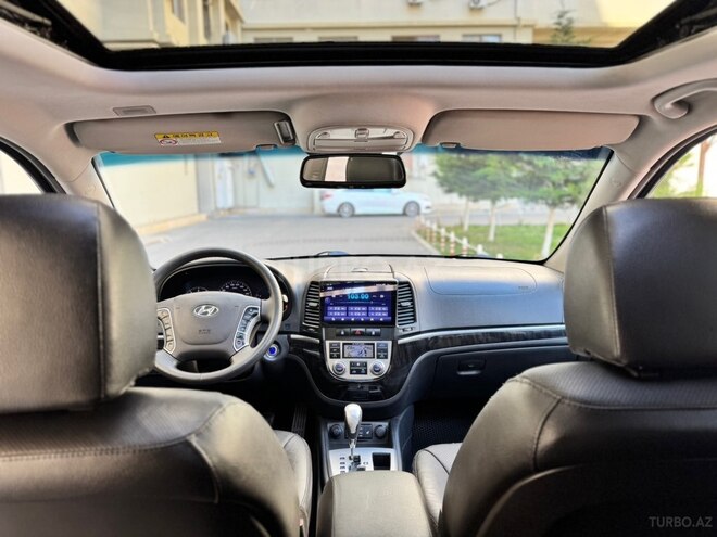 Hyundai Santa Fe-14