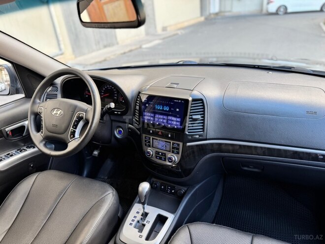 Hyundai Santa Fe-16