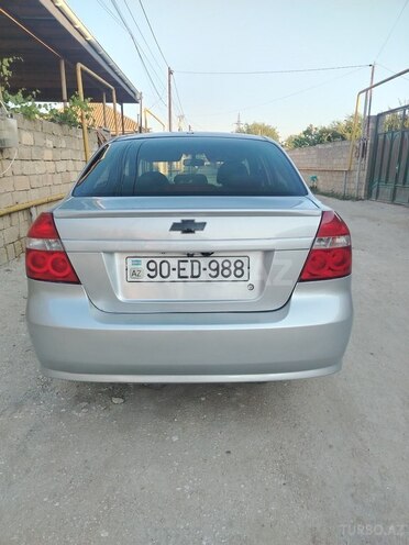 Chevrolet Aveo-4