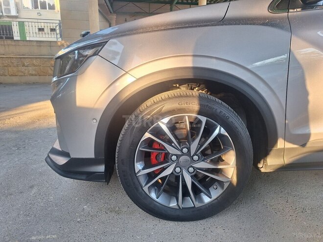 Geely Coolray-4