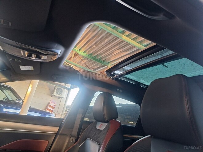 Geely Coolray-8