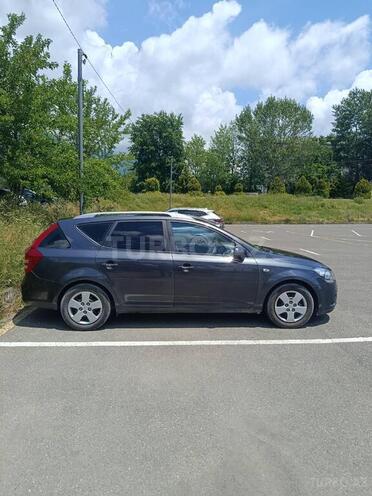Kia Ceed SW-3