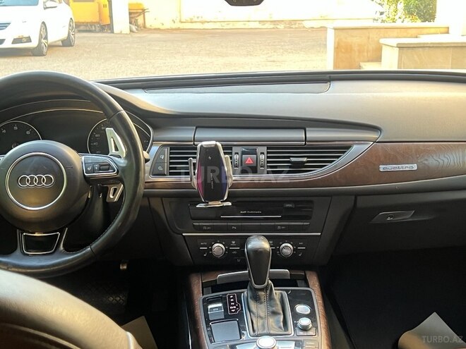 Audi A6-14