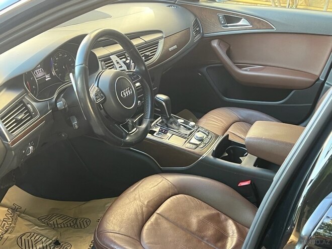 Audi A6-12