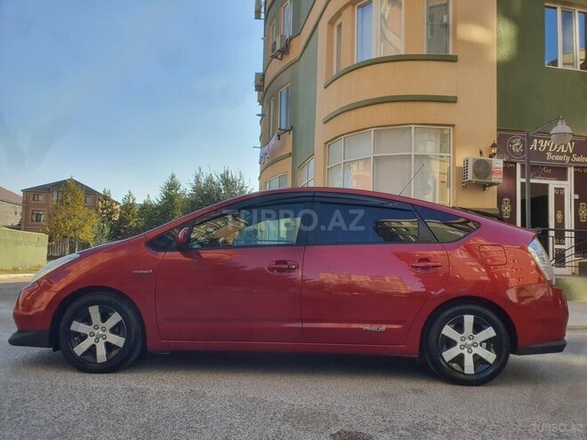 Toyota Prius-5