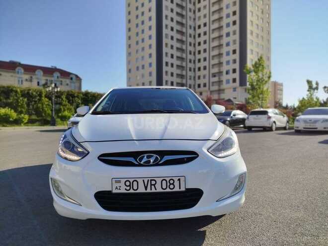 Hyundai Accent-1