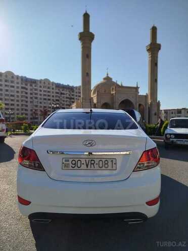 Hyundai Accent-6
