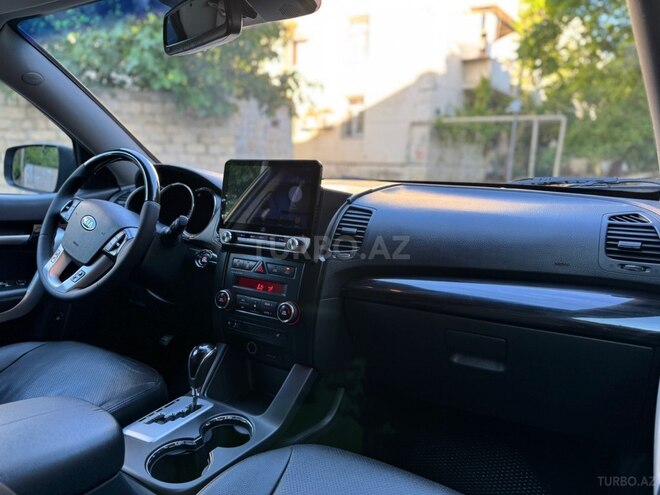 Kia Sorento-15
